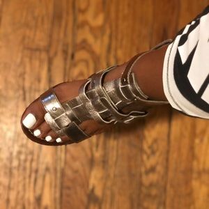 Platinum Dolce Vita Wedges. Fits 9.5